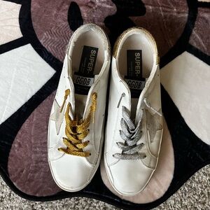Golden Goose Sneakers
